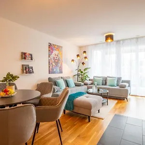 Apartment Special Einstein Ii Basel, Messe Kleinbasel 10-star, Basel